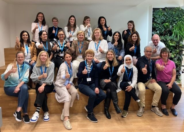 Gruppenbild der Teilnehmenden des Phako-Power-Wetlabs