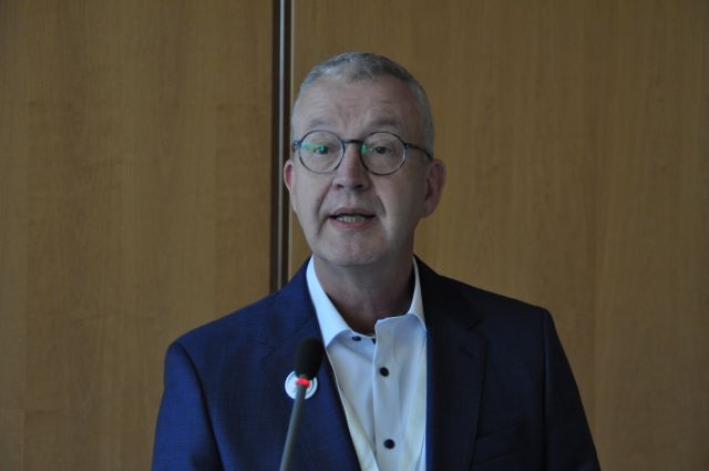 Dr. Axel Belusa, Präsident des Berufsverbands der Deutschen Urologie, informierte über die Haltung der Urologie zur neuen GOÄ. Foto: Runkel