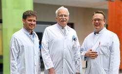 Bochumer Medizinerteam: Roland Schroers, Ralf Gold und Jeremias Motte