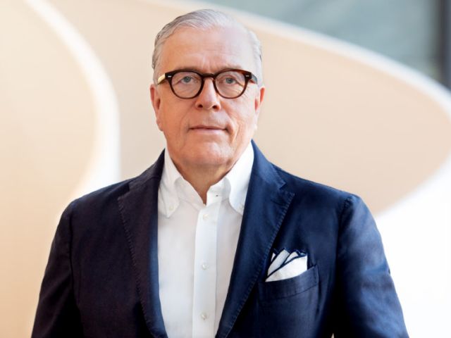 Mehr Patientensteuerung, weniger Bürokratie und finanzielle Korrekturen in der GKV fordert BÄK-Präsident Dr. Klaus Reinhardt in der Neujahrspressekonferenz in Berlin. Foto: Die Hoffotografen